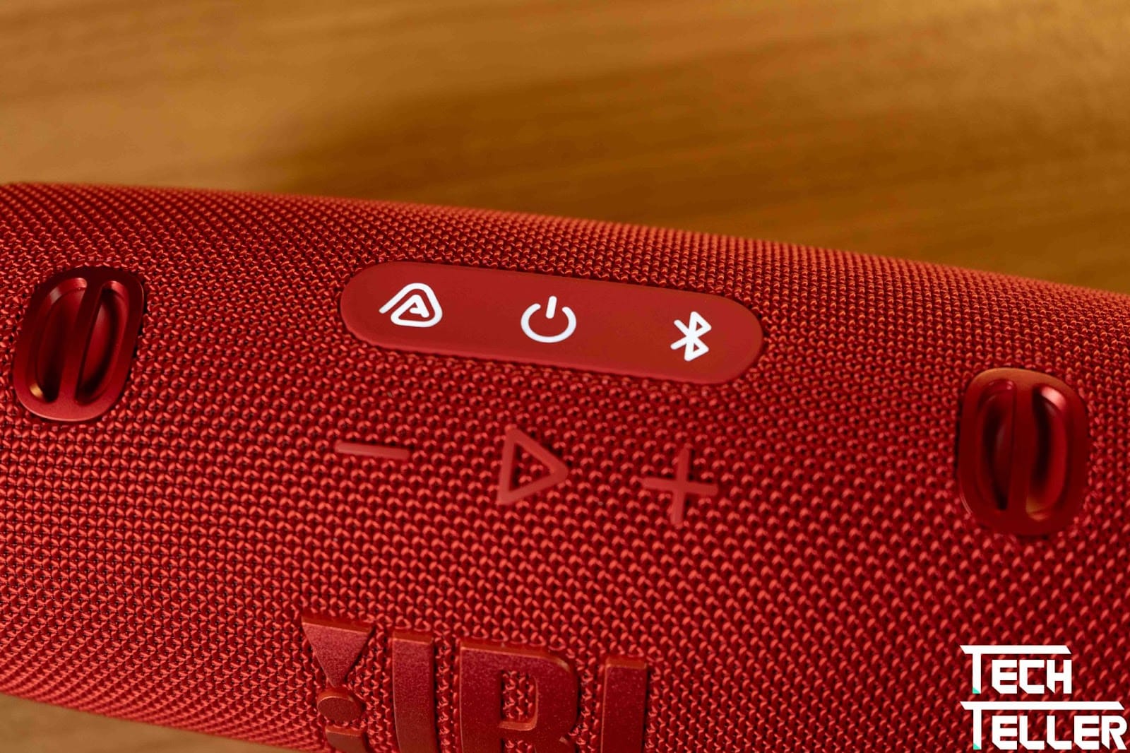 JBL Charge 6 按鍵