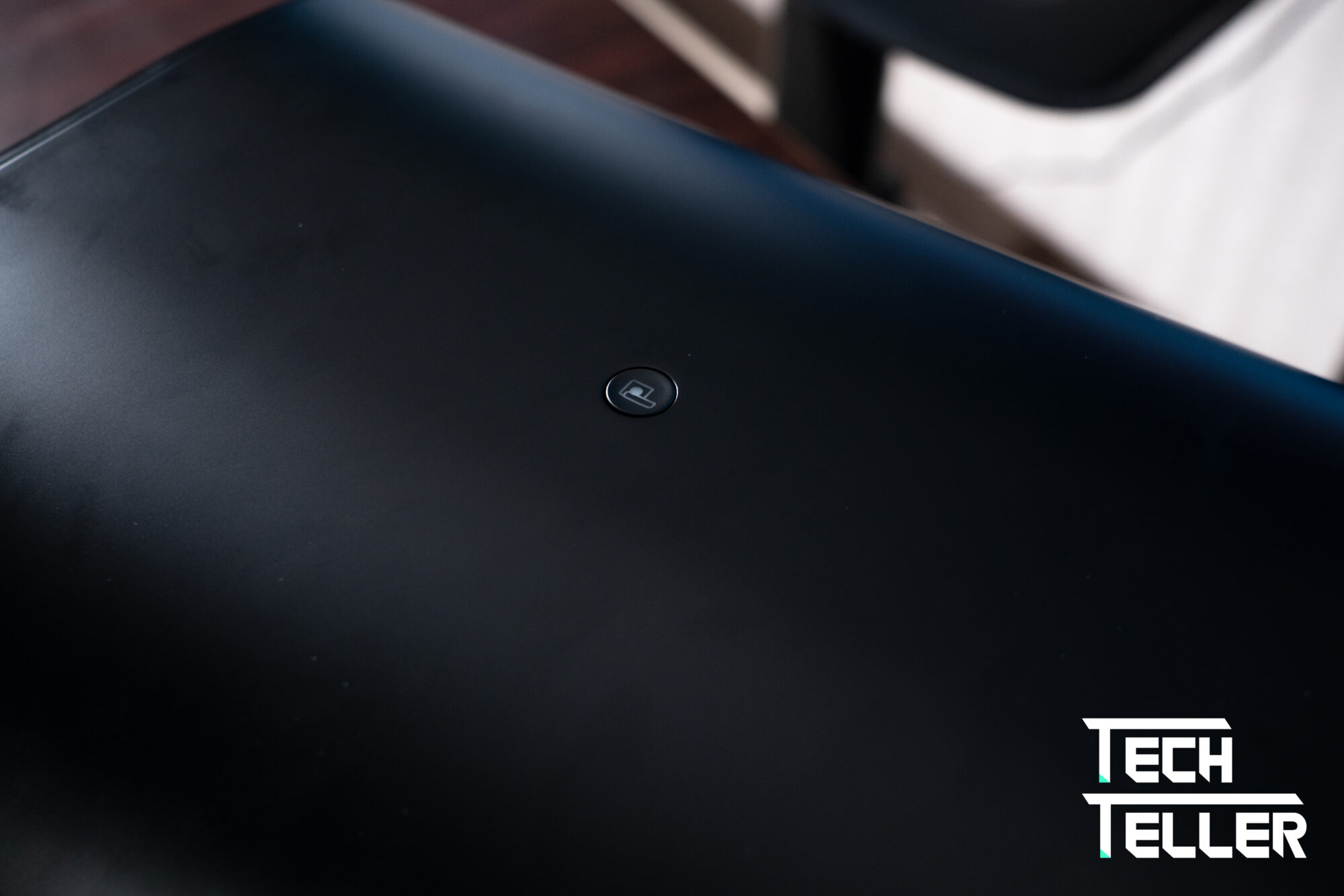 開箱JBL BAR 1300MK2 旗艦聲霸:11.1.4 聲道無線黑科技,打造頂級家庭劇院! 17 開箱JBL BAR 1300MK2 旗艦聲霸:11.1.4 聲道無線黑科技,打造頂級家庭劇院! 34