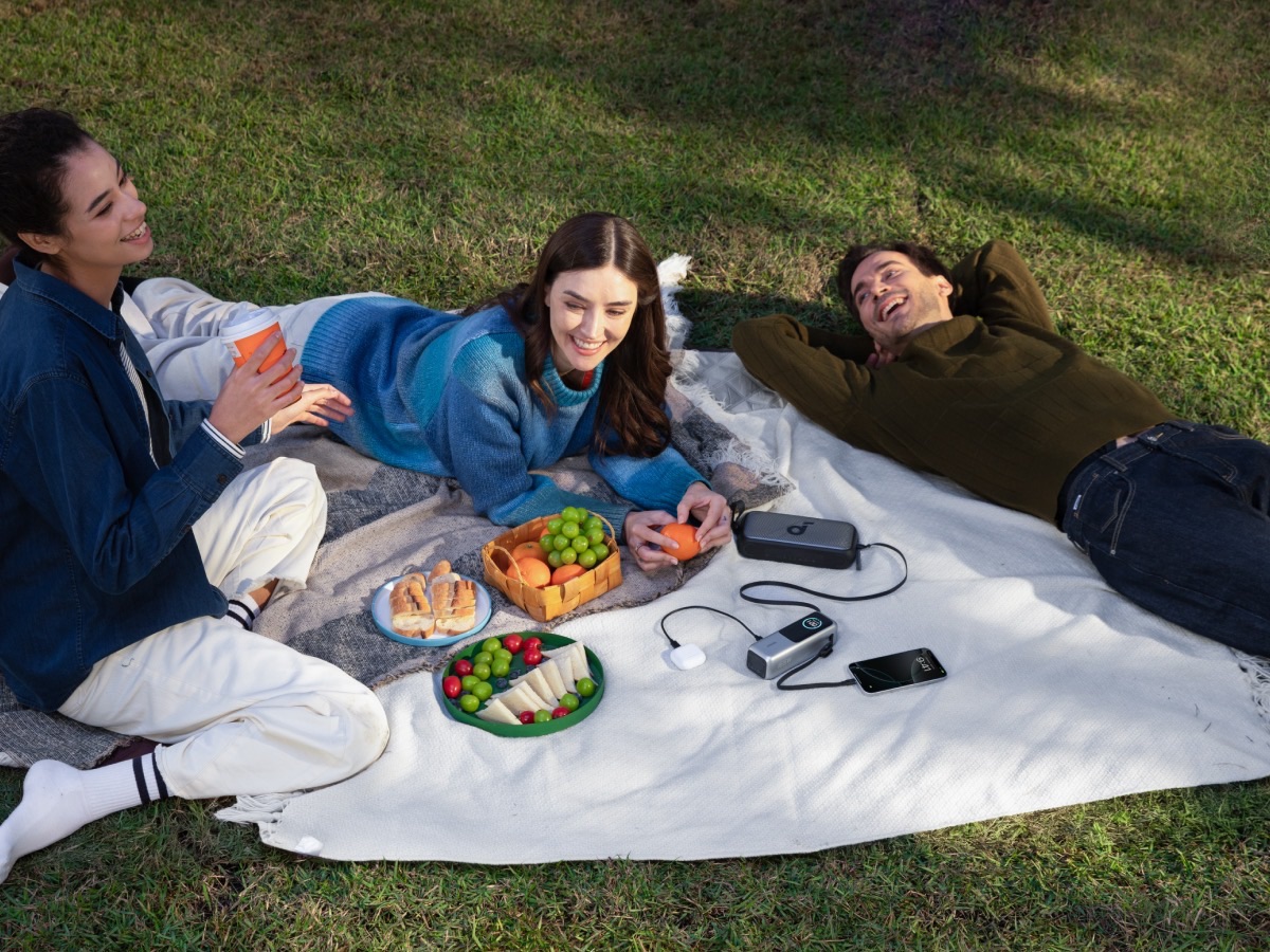 歷代最輕薄!ANKER A1665磁吸行充進化登場!卡片型機身僅120克、8.6毫米厚 無感吸附便攜隨行 6 歷代最輕薄!ANKER A1665磁吸行充進化登場!卡片型機身僅120克、8.6毫米厚 無感吸附便攜隨行 20